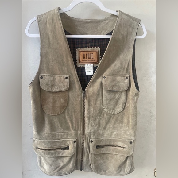 B. FREE Vintage Men's Tan Suede Made in USA Utility Vest Size S Arrow Leather - Picture 1 of 8